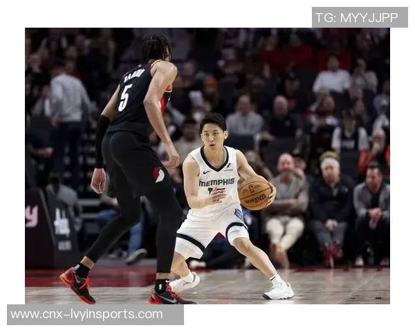 雷霆队凭借亚历山大38分和小皮彭30分横扫灰熊成功晋级季后赛次轮